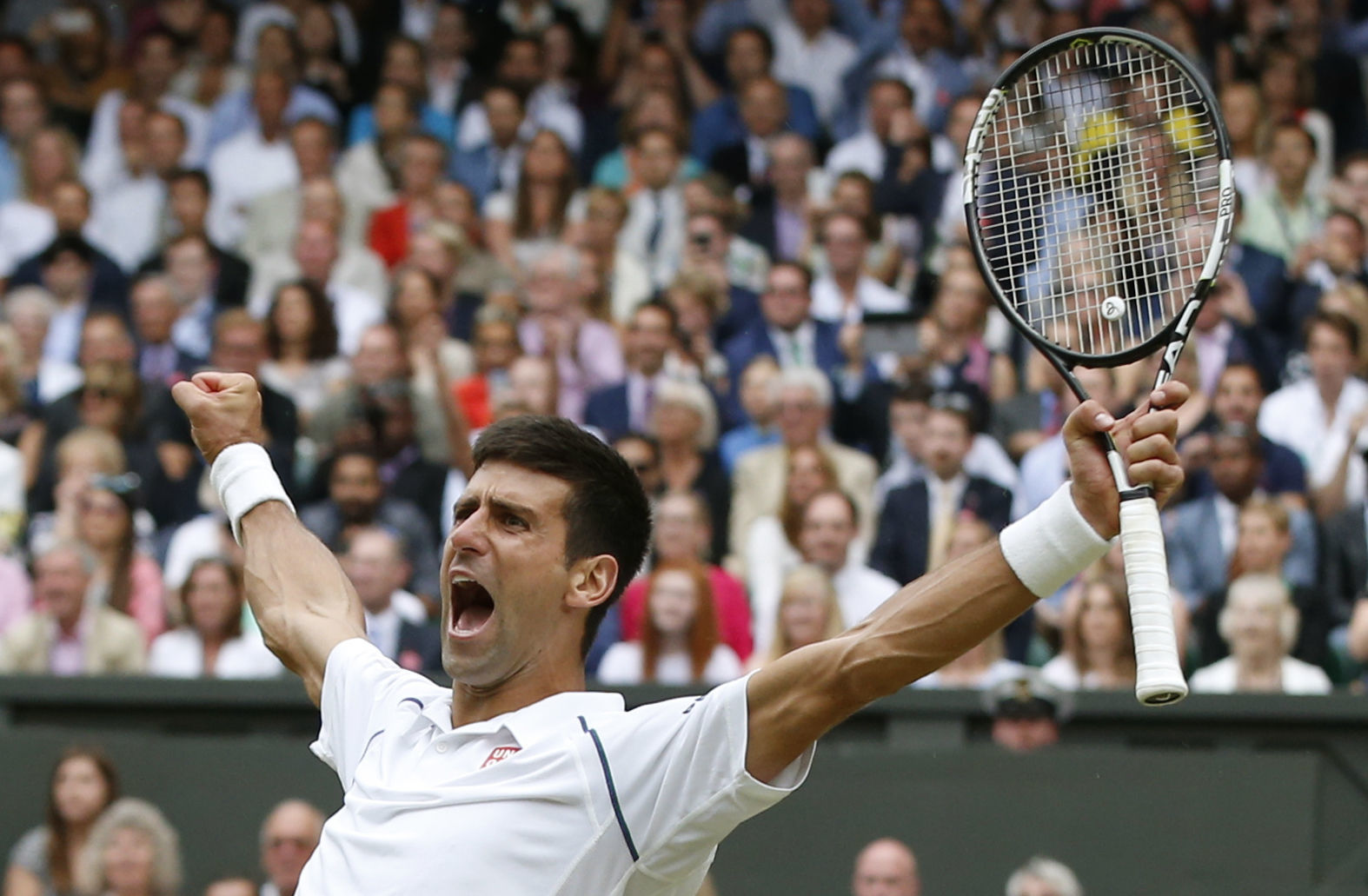 2015: Novak Djokovic beats Roger Federer for Wimbledon title